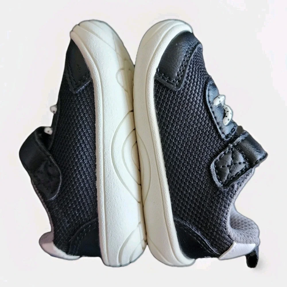 Surprize by Stride Rite‎ Baby Boys' Dwayne Sneakers - Size 3